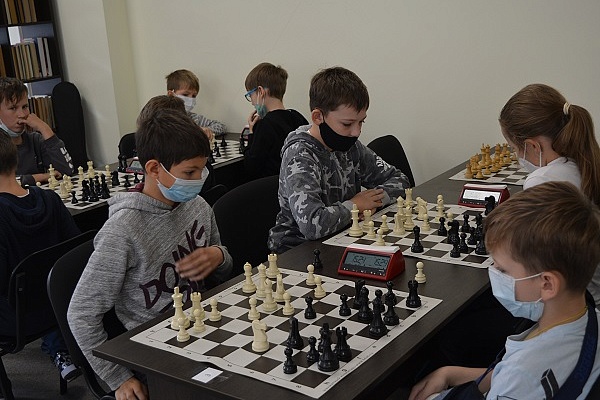 Турнир по быстрым шахматам "Осенний кубок ШК "ИНИЦИАТИВА" 2020", 3-4 октября