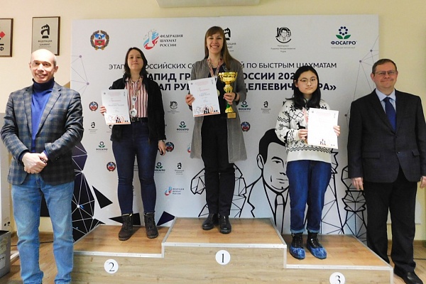 На Всероссийских соревнованиях в Барнауле новосибирцы забрали половину медалей из 12 возможных